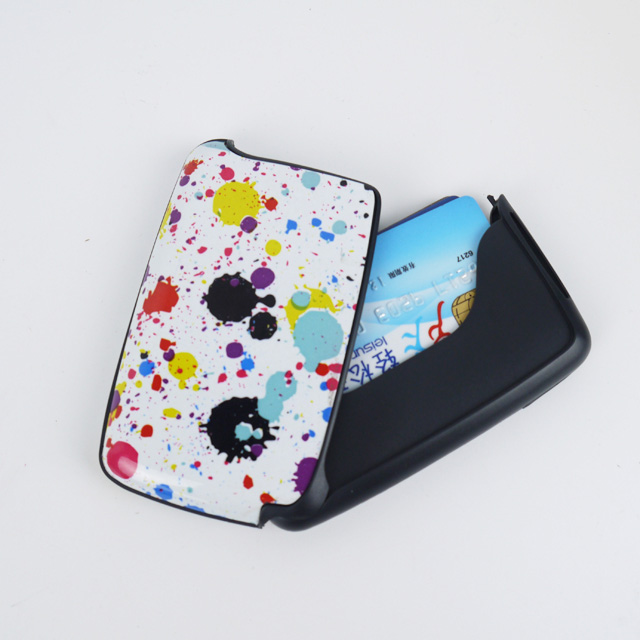 Зашто би требало да изаберете алуминијумски држач кредитне картице за свакодневну употребу?